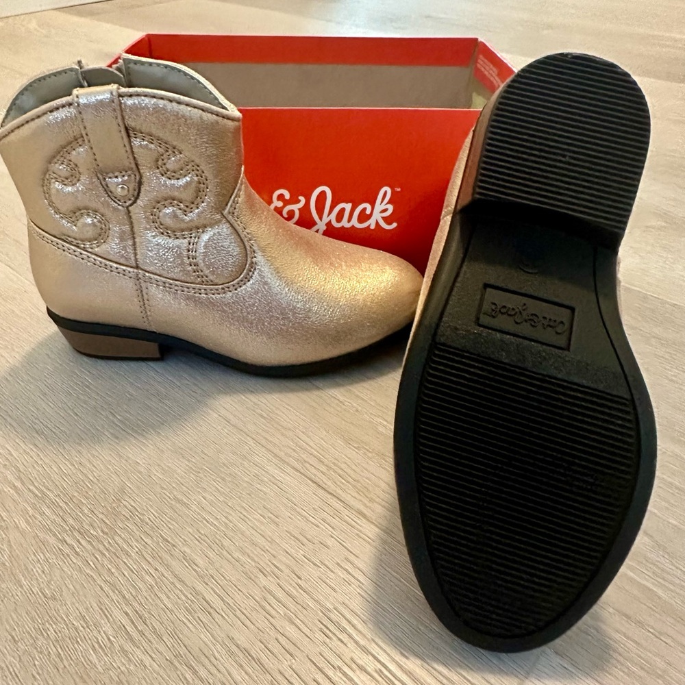Cat and Jack toddler size 10 boots